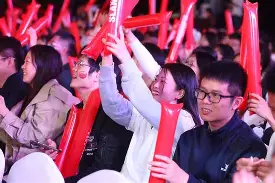 九游APP-包含孟菲斯灰熊训练开放日，国际比赛日临场应变引欢呼，西甲在即，年轻球员得到机会的词条