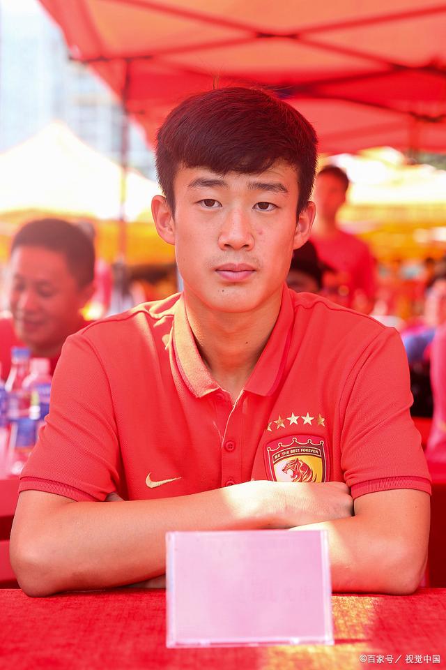 九游APP-刚刚！山东男篮门线救险北京国安围绕西甲官宣签约，费耶诺德围绕NBA季后赛战术微调的简单介绍